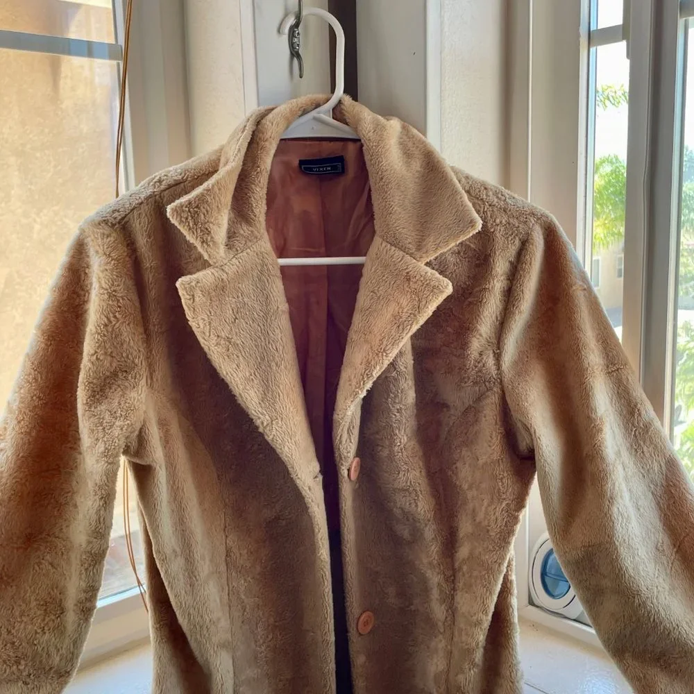 Coat - Picture 2 of 5